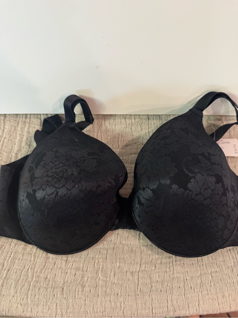 NWT Soma Vanishing Back Full Coverage Black Lace Molded 36DD Bra